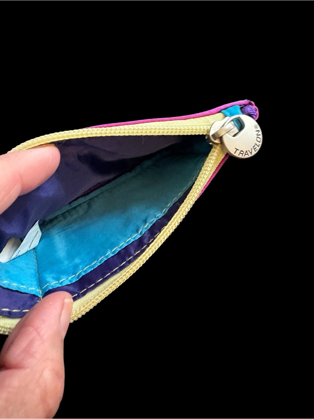 Travelon Magenta Floral Embroidered ID Clutch with Turquoise Trim - Picture 3 of 3